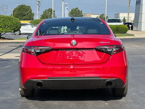 Used 2024 Alfa Romeo Giulia Sprint RWD image 29