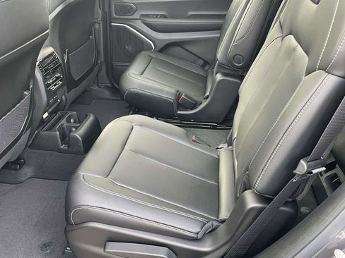 New 2026 Jeep Grand Cherokee L Limited AWD/4WD image 5