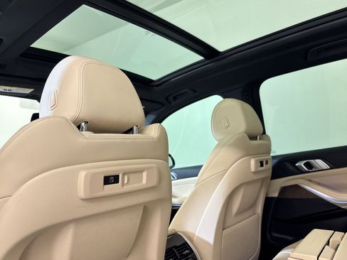 Used 2021 BMW X5 sDrive40i w/ Premium Package 2 image 33