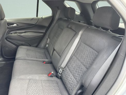 Used 2024 Chevrolet Equinox LT FWD image 23