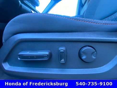 Certified 2025 Honda Pilot Sport image 35