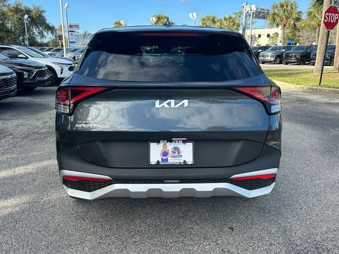 Used 2025 Kia Sportage EX image 6