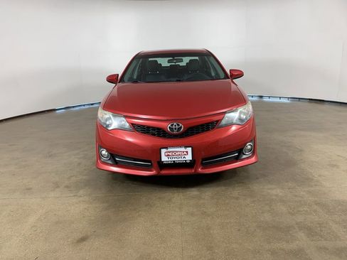 Used 2013 Toyota Camry SE FWD image 3