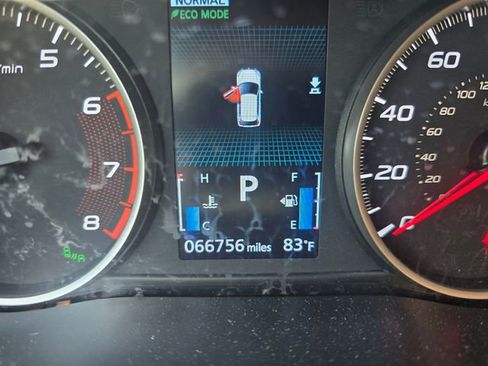 Used 2024 Mitsubishi Eclipse Cross SE AWD/4WD image 2