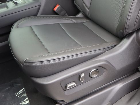 New 2026 GMC Sierra 2500 Denali w/ Denali Reserve Package image 14