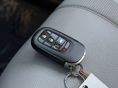 Used 2023 Honda Pilot EX-L image 38