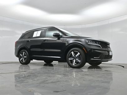 Used 2023 Kia Sorento S w/ Panoramic Sunroof Package