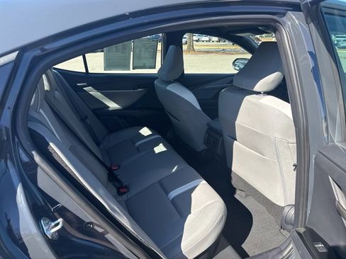 Used 2025 Toyota Camry SE image 16