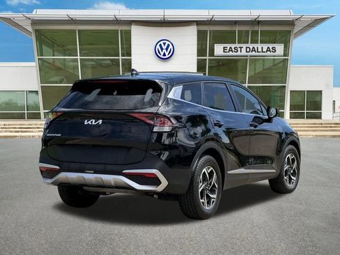 Used 2024 Kia Sportage LX FWD image 3