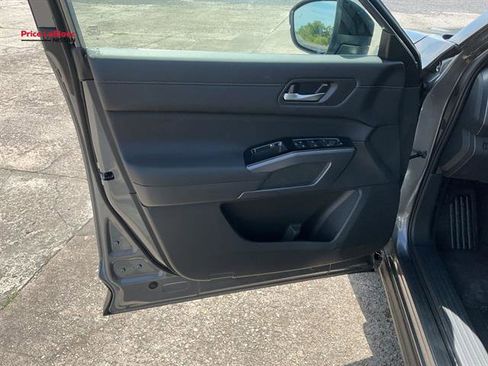 New 2026 Nissan Pathfinder SL w/ Cargo Package FWD image 29