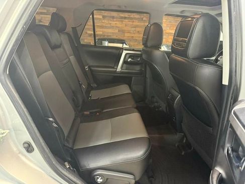 Used 2018 Toyota 4Runner SR5 Premium AWD/4WD image 32