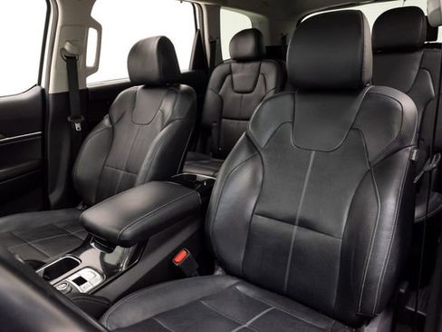 Certified 2022 Kia Telluride EX w/ EX Premium Package image 11