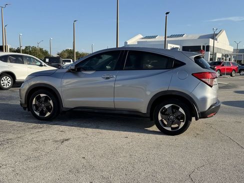 Used 2018 Honda HR-V EX image 7