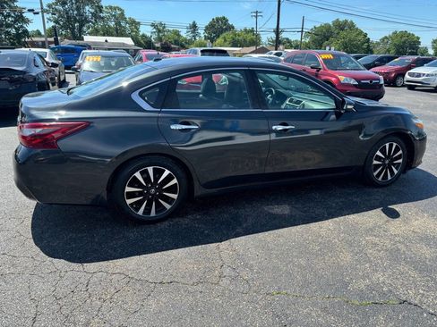 Used 2018 Nissan Altima 2.5 SL FWD image 5