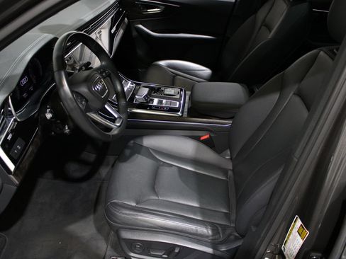 Used 2023 Audi Q7 3.0T Premium Plus w/ Premium Plus Package AWD/4WD image 14