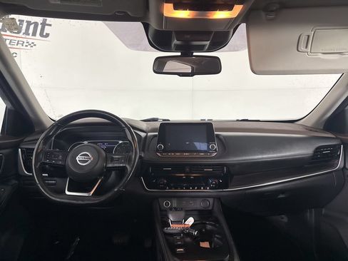 Used 2021 Nissan Rogue SL FWD image 25