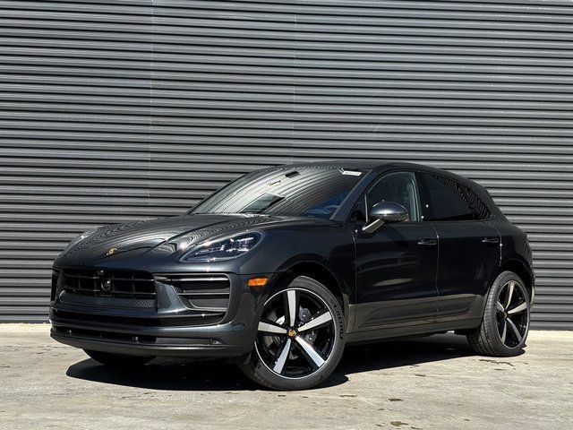 Certified 2026 Porsche Macan AWD/4WD image 1