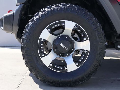 Used 2020 Jeep Gladiator Sport w/ Quick Order Package 24S AWD/4WD image 6