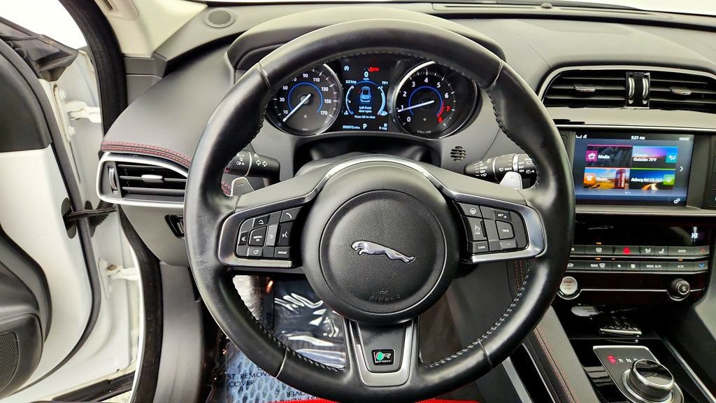 Used 2018 Jaguar F-PACE R-Sport AWD/4WD image 14