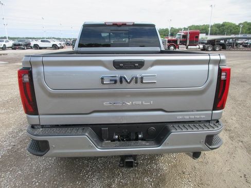 New 2026 GMC Sierra 2500 Denali Ultimate AWD/4WD image 6
