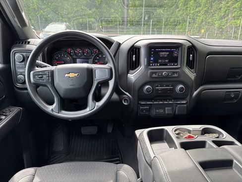 Used 2025 Chevrolet Silverado 2500 Custom w/ Custom Convenience Package AWD/4WD image 19