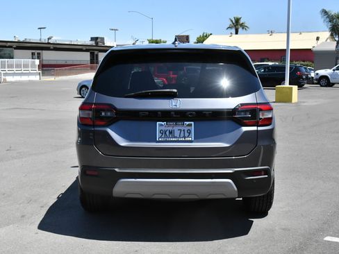 Used 2024 Honda Pilot EX-L image 7