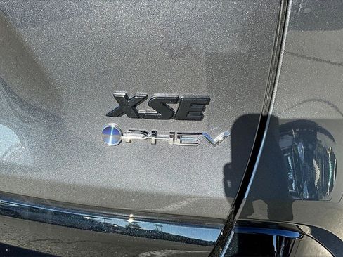 Certified 2025 Toyota RAV4 XSE image 24