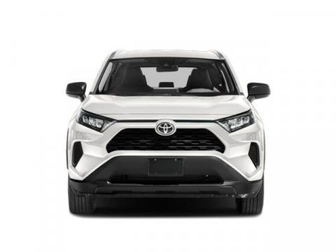 Used 2021 Toyota RAV4 LE AWD/4WD image 4