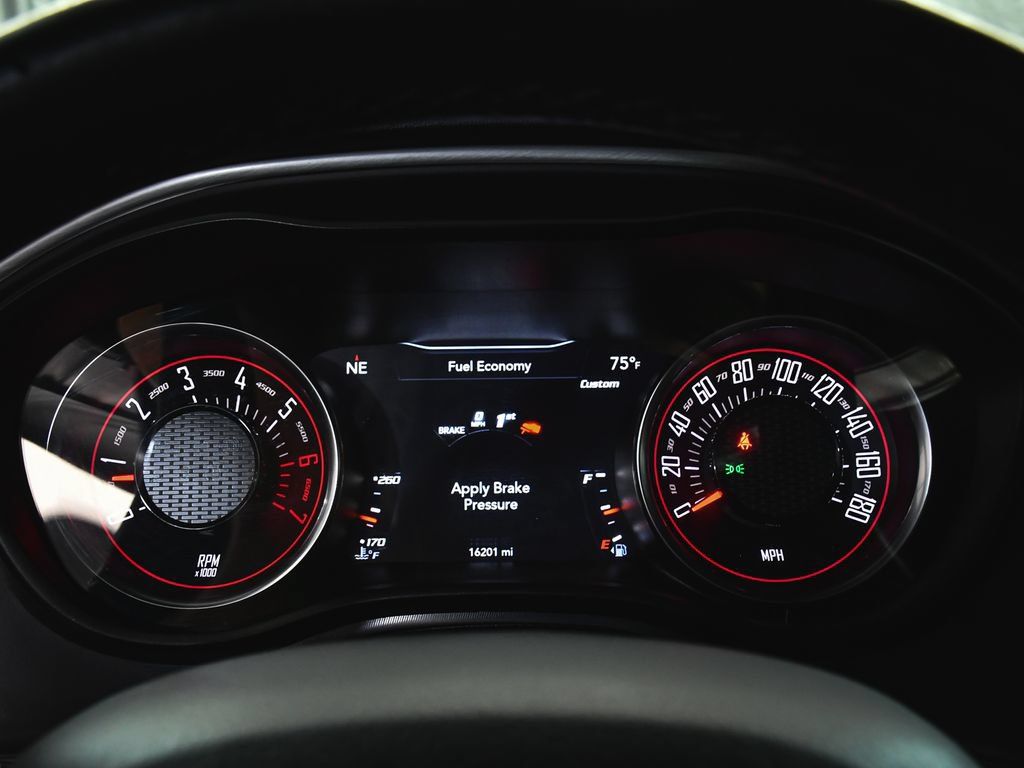 Used 2022 Dodge Challenger R/T Scat Pack RWD image 32