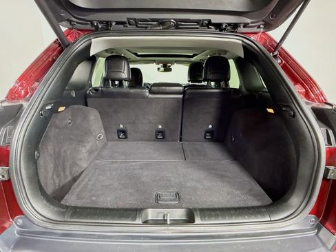 Used 2019 Jeep Cherokee Limited w/ Luxury Group image 26