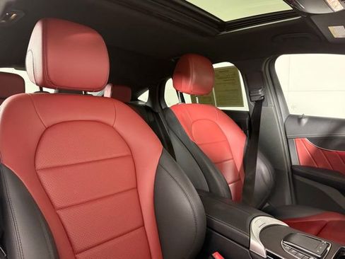 Used 2023 Mercedes-Benz GLC 300 4MATIC Coupe image 31