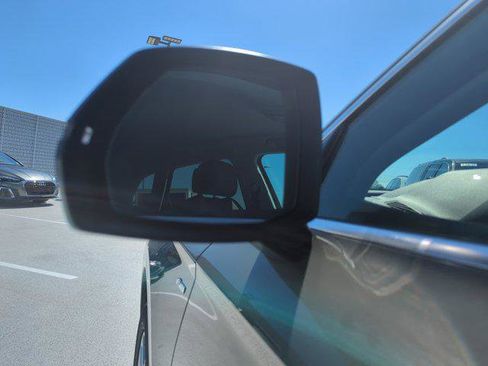 Certified 2024 Audi Q5 2.0T Premium w/ Convenience Package image 11