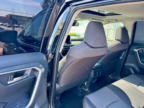 Certified 2025 Toyota RAV4 XLE w/ Convenience Package AWD/4WD image 11