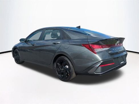 New 2026 Hyundai Elantra Sport image 7
