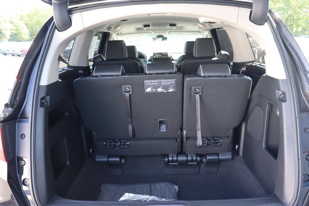 Certified 2026 Honda Odyssey Elite image 13