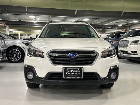Used 2018 Subaru Outback 2.5i Limited AWD/4WD image 6