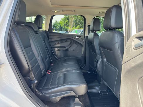 Used 2017 Ford Escape Titanium AWD/4WD image 18