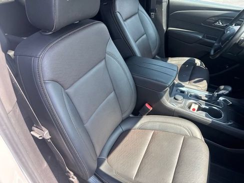 Used 2023 Chevrolet Traverse High Country w/ LPO, Floor Liner Package FWD image 16