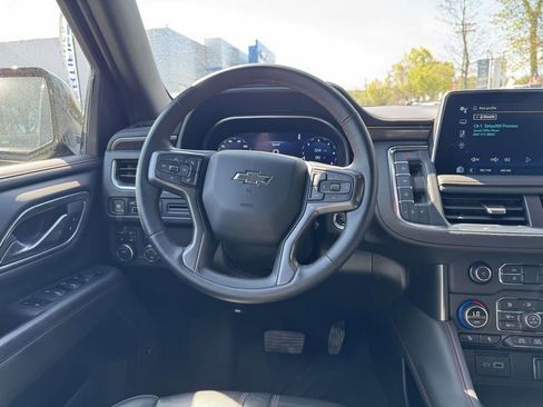 Used 2024 Chevrolet Suburban RST w/ Luxury Package AWD/4WD image 12