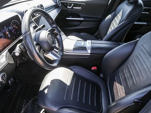 Used 2022 Mercedes-Benz C 300 Sedan image 5
