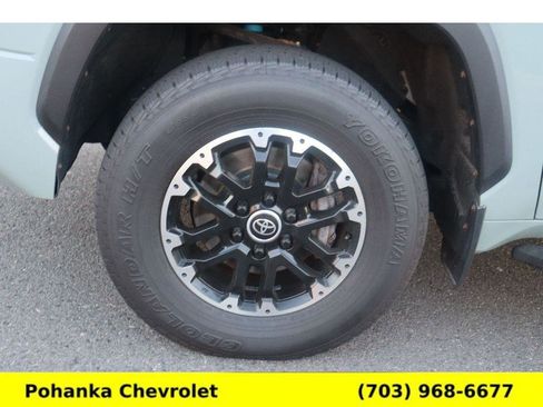 Used 2022 Toyota Tundra SR5 w/ TRD Off-Road Package image 29