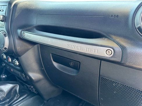 Used 2017 Jeep Wrangler Sport image 64