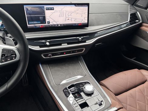 Used 2026 BMW X5 xDrive50e w/ Executive Package image 14