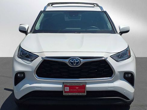 Used 2022 Toyota Highlander Limited FWD image 8