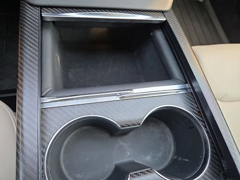 Used 2021 Tesla Model S Plaid image 20