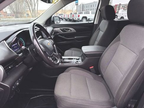 Used 2020 Chevrolet Traverse LT w/ LPO, Floor Liner Package image 18