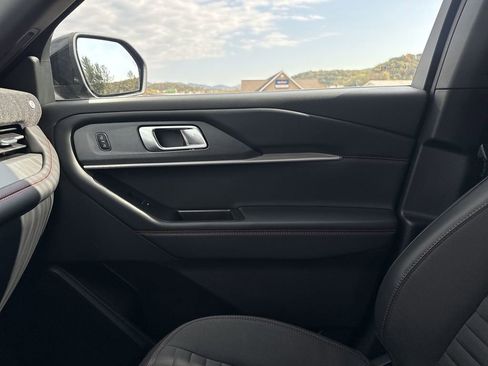 New 2026 Ford Explorer ST-Line AWD/4WD image 25