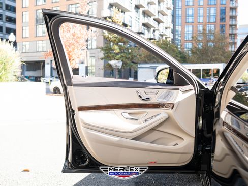 Used 2016 Mercedes-Benz S 550 Sedan image 44