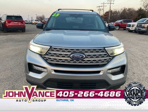 Used 2023 Ford Explorer Limited w/ Limited Technology Package image 11