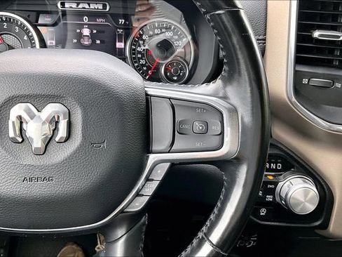 Used 2022 RAM 1500 Laramie AWD/4WD image 11